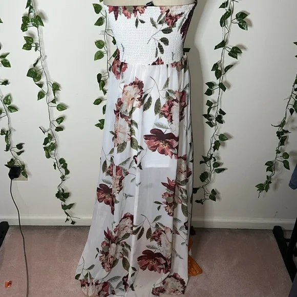 Windsor Flowy In Floral Maxi Dress - Picture 5 of 11